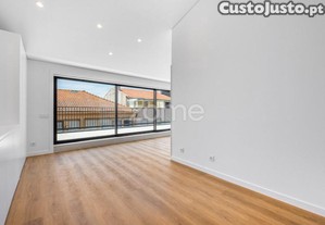 Penthouse T1 Nova Com Vista Mar, Em Cedofeita,...