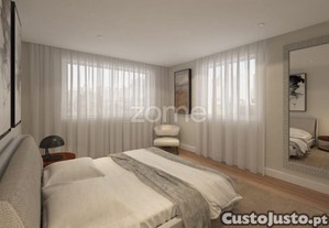 Moradia T4+6 Para Remodelação Av. Fernão...