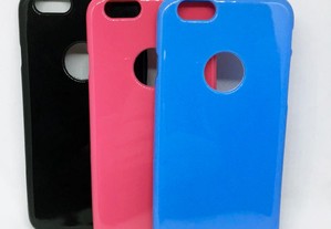 Capa de silicone para iPhone 6 / iPhone 6S - Com abertura no Logotipo / Brilhante