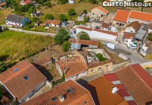Ruina com terreno na bemposta, alcobaça para