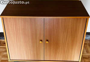 Mvel de arrumao pequeno