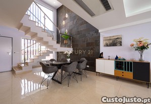 Moradia T4 com piscina aquecida - Qta de Valadares Marisol