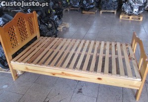 Cama de casal 2m x 1,4m