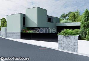 Moradia T3 Com Projeto Aprovado Em Lama