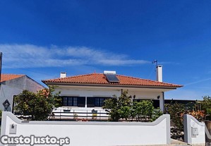 Moradia térrea T3 em Coruche, Fajarda e Erra