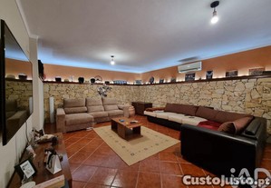 Casa de Campo T4 em Poiares de 187 m²