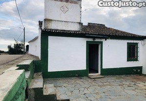 Monte Histórico com 2 Poços, Olival e Reabilitação Livre  Évora Monte