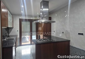 Apartamento t2 no edifício varandas da lezíria (vila franca de xira)