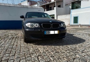 BMW 118 2.0 D 143cv - 10