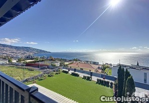 Casa / Villa T4 em São Martinho de 446,00 m²