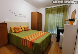 Quarto - UALG Penha/Hospital de FARO