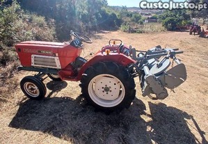Mini trator yanmar