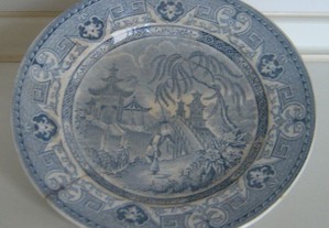 De coleção: Prato em porcelana Sarreguemines Yeddo U & C, Séc XIX