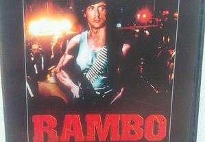 Rambo - A Fúria do Herói(1982) Stallone IMDB: 7.3