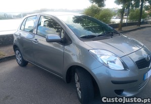 Toyota Yaris 1.0 - 06