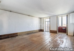 Apartamento T0+1 Duplex Traseiras Cedofeita...