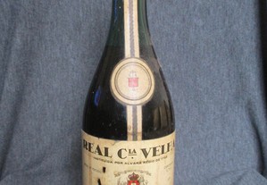 Garrafa de vinho Vintage anos 60, Real Companhia velha Grantom Branco seco Especial branco.