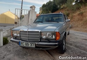 Mercedes-Benz 300 (S123) TD Turbo Diesel - 81