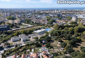 Terreno Urbano Com 751 M² Em Ramalde, Porto.