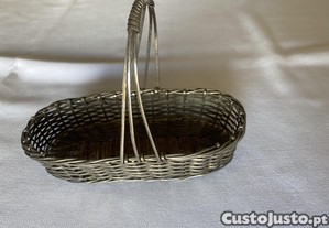 Cesta antiga em casquinha de prata