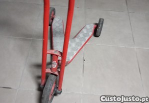 Trotinete antiga e rara