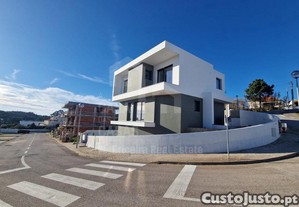 Moradia T3 - Ericeira 1,5 Km , A Casa Das Casas