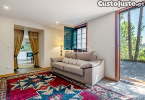 Quinta Em Alojamento Local Com Terreno De...