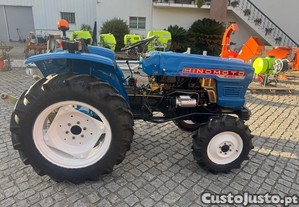 trator hinomoto de 35cv 4x4