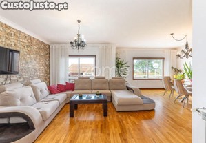 Moradia T8, Em Silvalde, Espinho