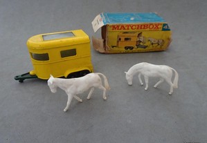 Miniatura Matchbox Pony Trailer 43