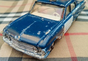 Ford Fairlane Police - Dinky toys