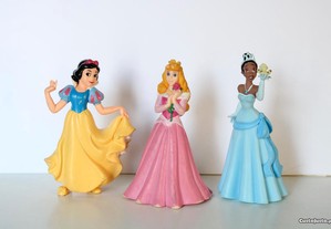 3 figurinos Disney Bullyland. Princesas Disney