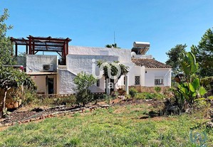 Casa tradicional T5 em Faro de 280,00 m²