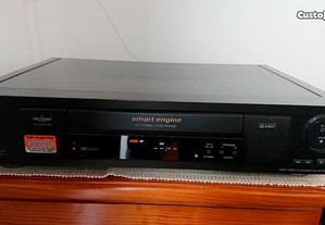 Video Sony VHS hi-fi Stereo slv-700