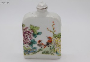 Snuff Bottle Porcelana Chinesa Família Rosa Kangxi Pássaros Flores marcada