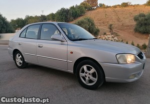 Hyundai Accent 1.3i LS 5p - 01