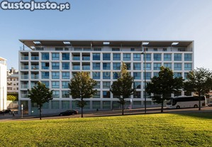 Luxuoso Apartamento Novo com 3 Quartos no Porto