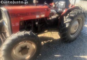 Trator agrícola MF 240