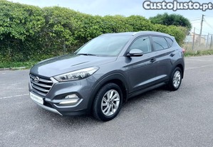 Hyundai Tucson 1.7 CRDi Executive - 17