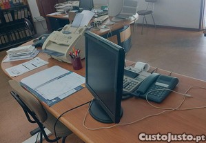Secretarias como novas de escritorio
