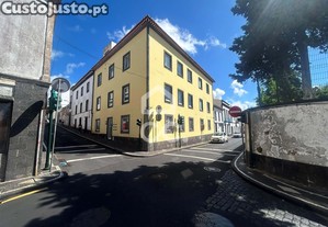 Apartamento com 2 quartos - são sebastião - ponta delgada