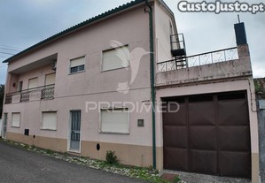 Moradia t6 com anexos e terreno em pousados   a 5 minutos de alcanena