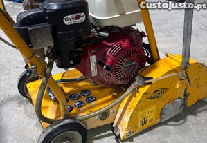 Corte de asfalto e beto