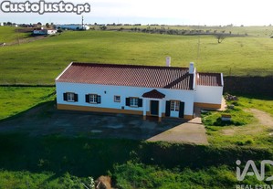 Quinta T4 em Nossa Senhora da Expectação de 198 m²