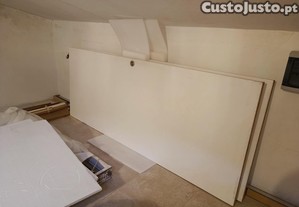 2 portas de correr brancas interior