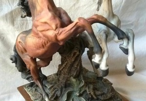 Escultura Cavalos Capodimonte