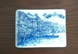 Caixa da coleção Azulejos Porto, da Vista Alegre