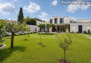 Moradia t4 nova com "piscina" em serzedelo, guimarães