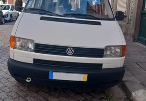 VW Transporter 9 lugares