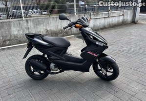 Yamaha Aerox 50 - 12